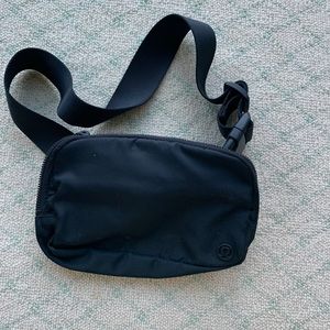 Lululemon everywhere belt bag Fanny pack